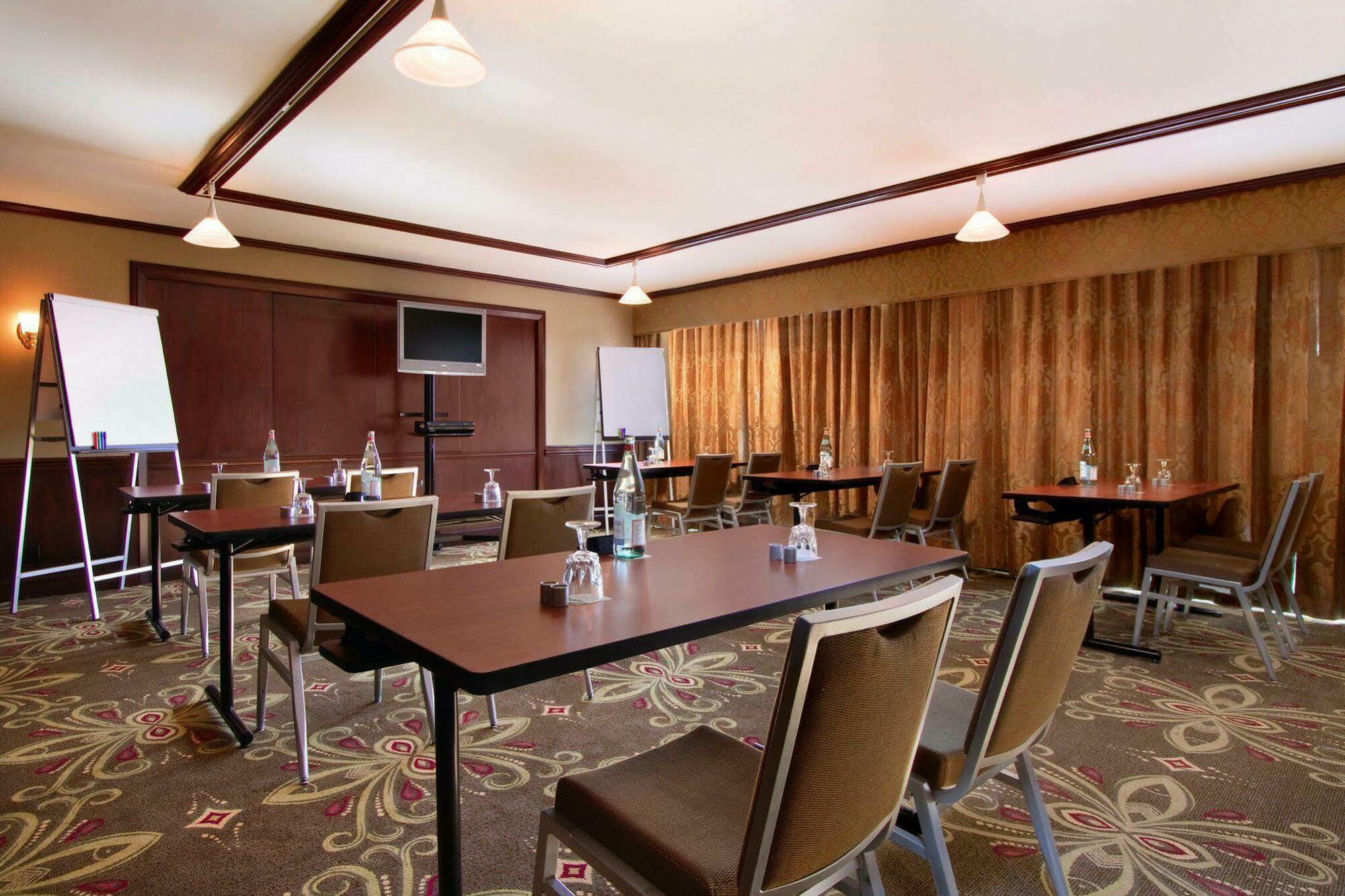 Hilton Westchester Rye Brook Dış mekan fotoğraf